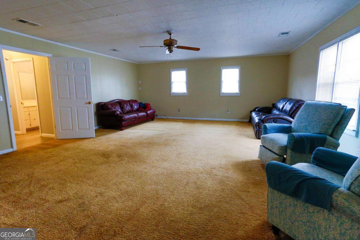 708 Miles Road Baxley, GA 31513 - Photo 7 of 40