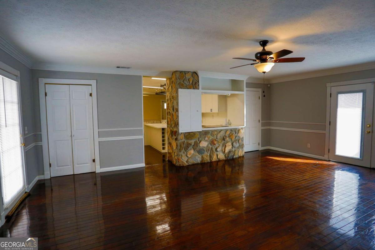 708 Miles Road Baxley, GA 31513 - Photo 10 of 40