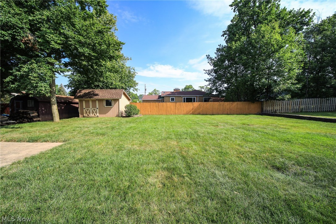 9400 Oakdale Road Parma, OH 44129 - Photo 27 of 35