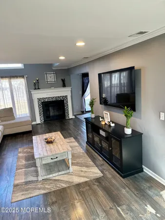 $3,250 | 49 White Swan Way, Brick, NJ 08723