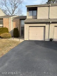 $3,250 | 49 White Swan Way, Brick, NJ 08723