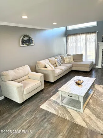 $3,250 | 49 White Swan Way, Brick, NJ 08723