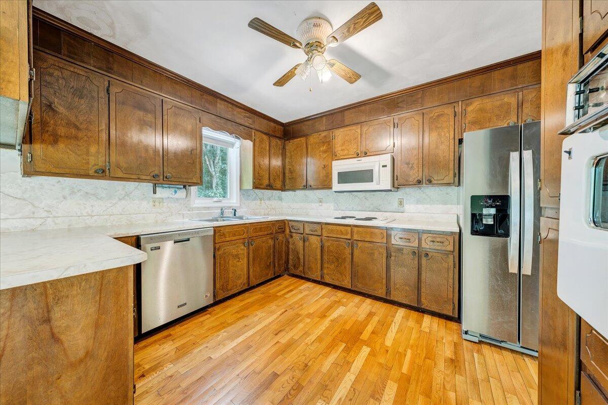1075 Lovely Valley Road Wirtz, VA 24184 - Photo 12 of 58 11-MIB02803