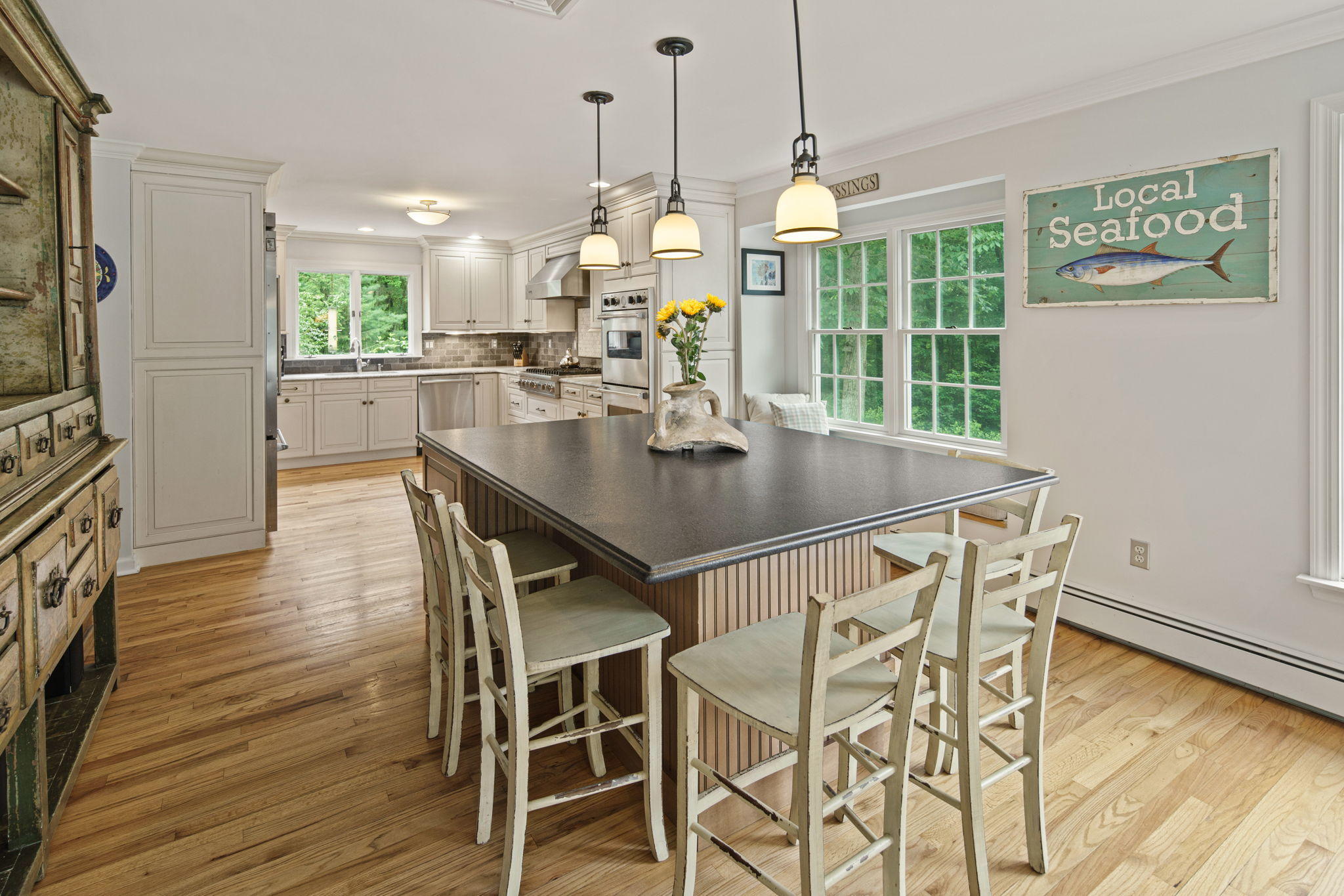 266 Linden Tree Road Wilton, CT 06897 - Photo 11 of 43 54-web-or-mls-DSC09604