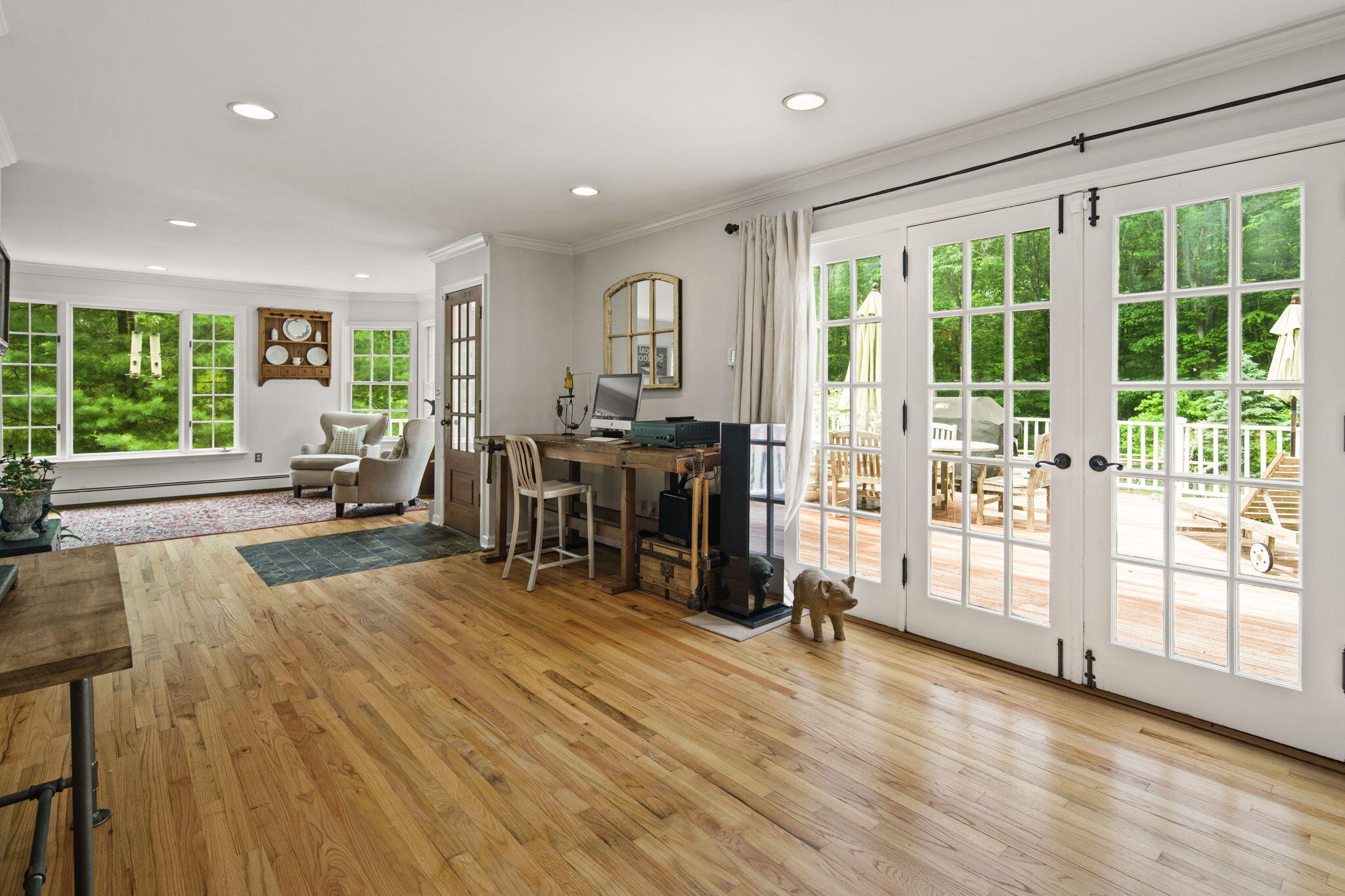 266 Linden Tree Road Wilton, CT 06897 - Photo 14 of 43 70-web-or-mls-DSC09669