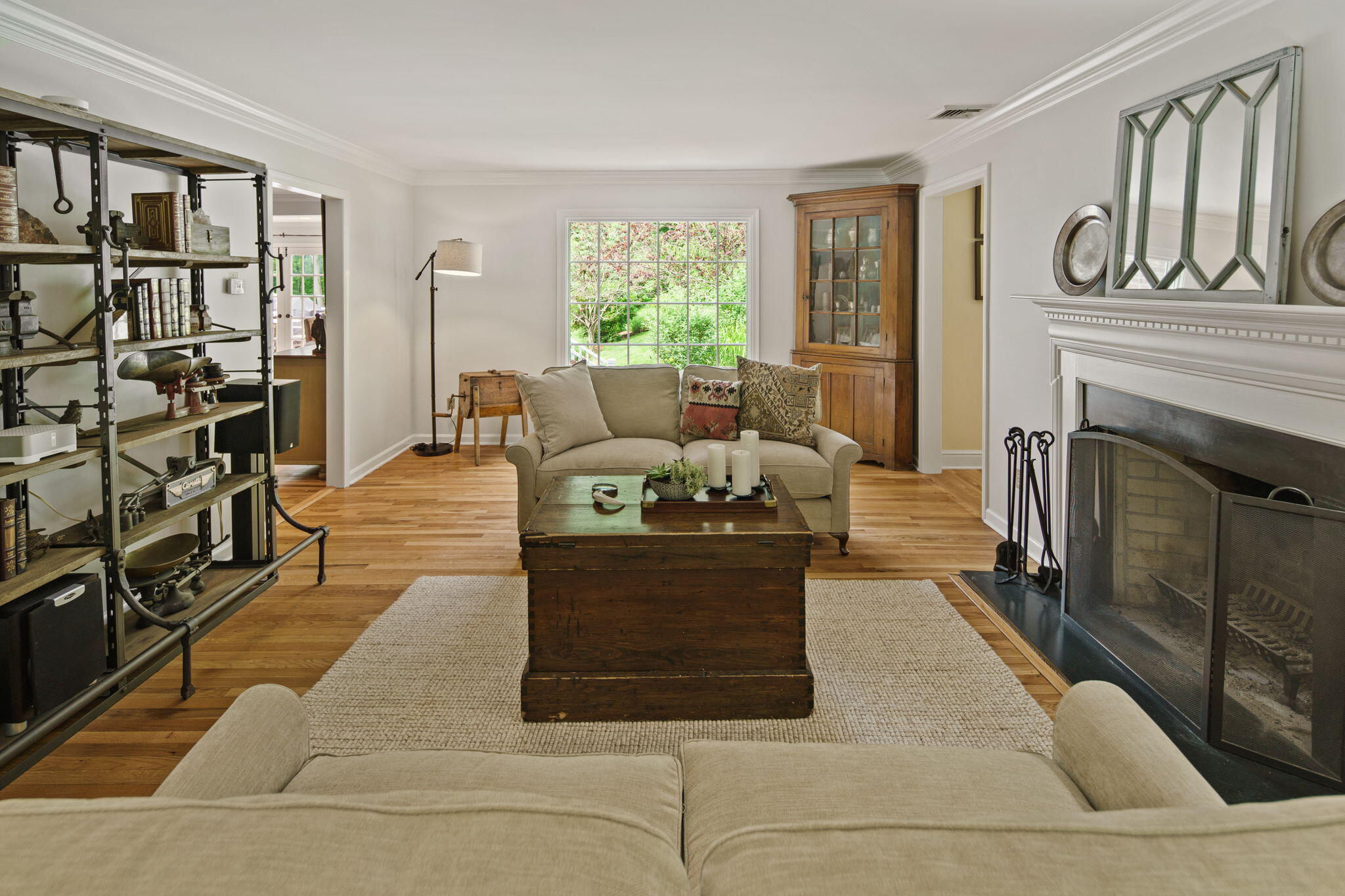 266 Linden Tree Road Wilton, CT 06897 - Photo 6 of 43 47-web-or-mls-DSC09724