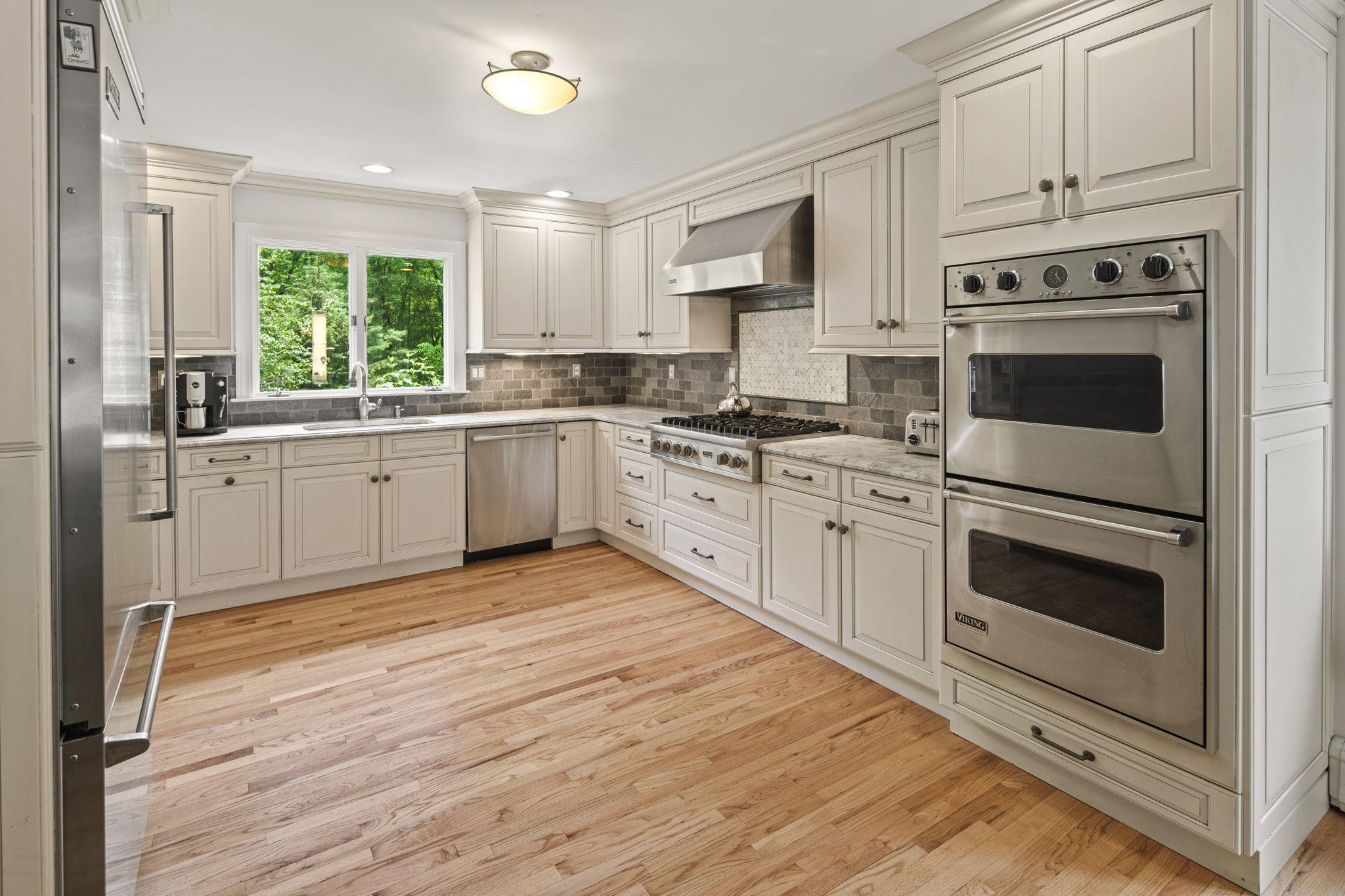 266 Linden Tree Road Wilton, CT 06897 - Photo 9 of 43 57-web-or-mls-DSC09619