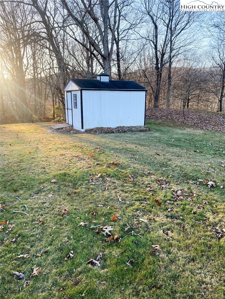 7874 Flat Ridge Road Troutdale, VA 24378 - Photo 24 of 37 a view of a backyard