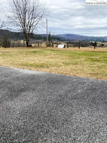 $329,000 | 7874 Flat Ridge Road, Troutdale, VA 24378