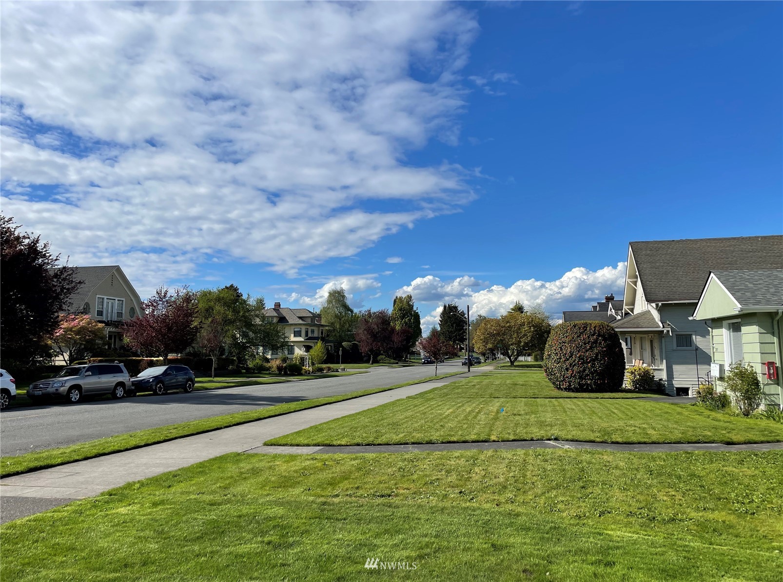 2017 Rucker Avenue Everett, WA 98201 - Photo 35 of 36 a view of green field