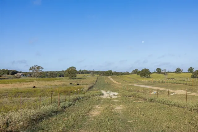 $720,000 | 510 County Road 282, Cameron, TX 76520