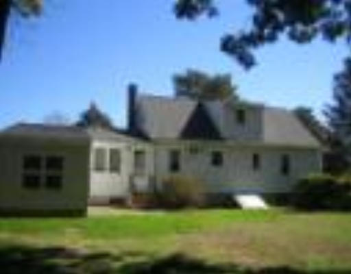 241 Moosehill Road Walpole, MA 02032 - Photo 2 of 13 Gallery Image 2