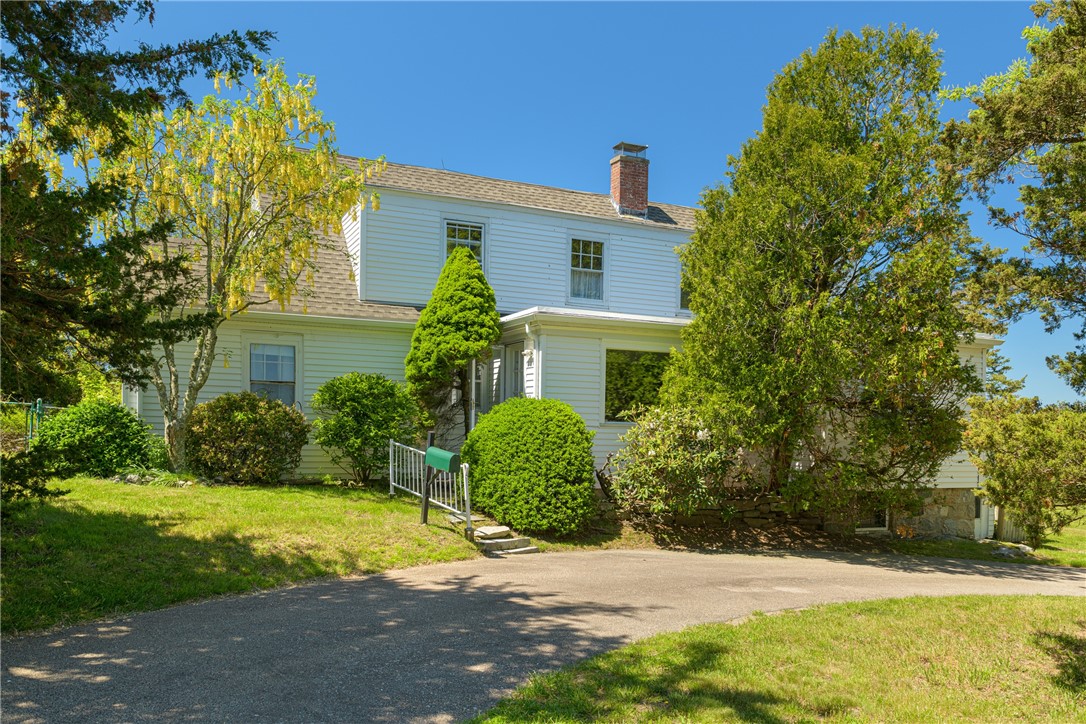 8 Chapel Lane Westerly, RI 02891 - Photo 10 of 22 The approach to the current main house has a semicircular drive.