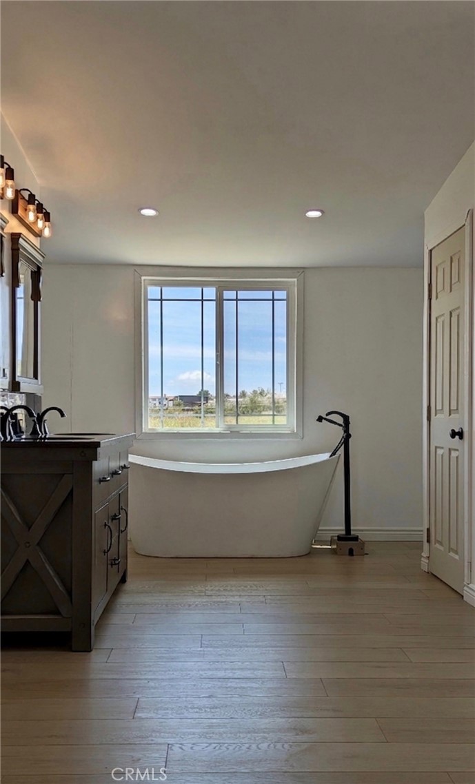 9235 Lindero Road Victorville, CA 92392 - Photo 4 of 11 a view of an empty room and window