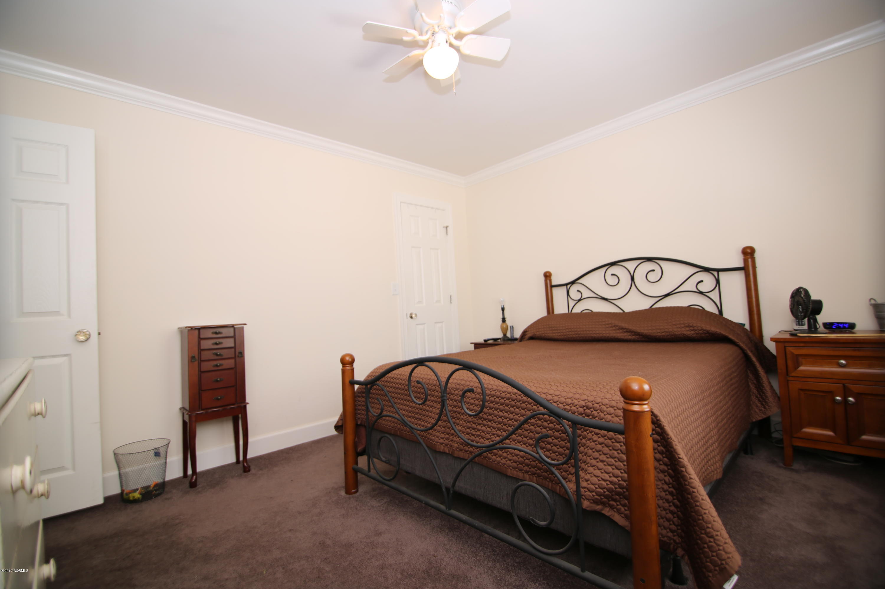 38 Middle Road Beaufort, SC 29907 - Photo 14 of 25 IB1A5358