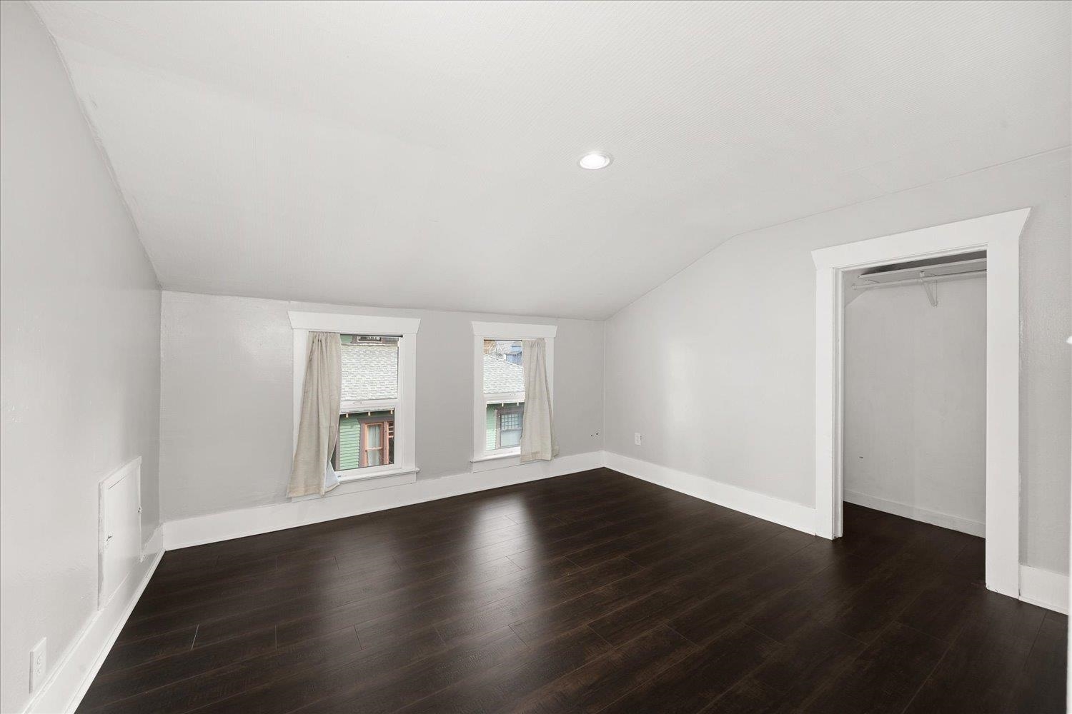 908 East 9th Avenue Spokane, WA 99202 - Photo 15 of 32