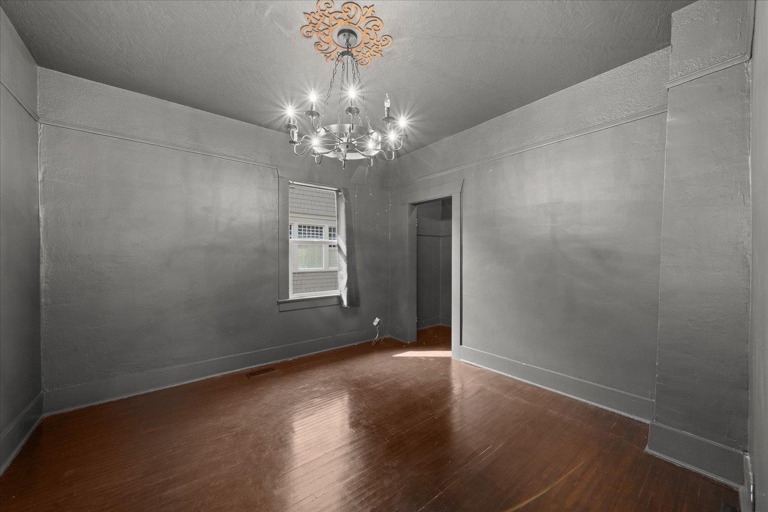 908 East 9th Avenue Spokane, WA 99202 - Photo 10 of 32