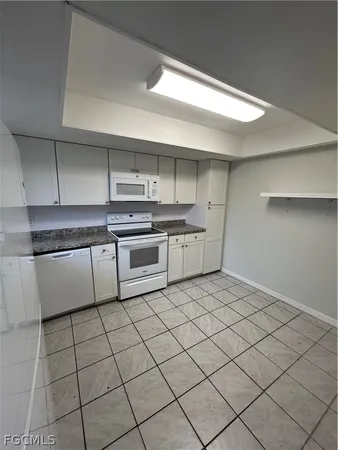 $1,400 | 4912 York Street, Unit 3, Cape Coral, FL 33904