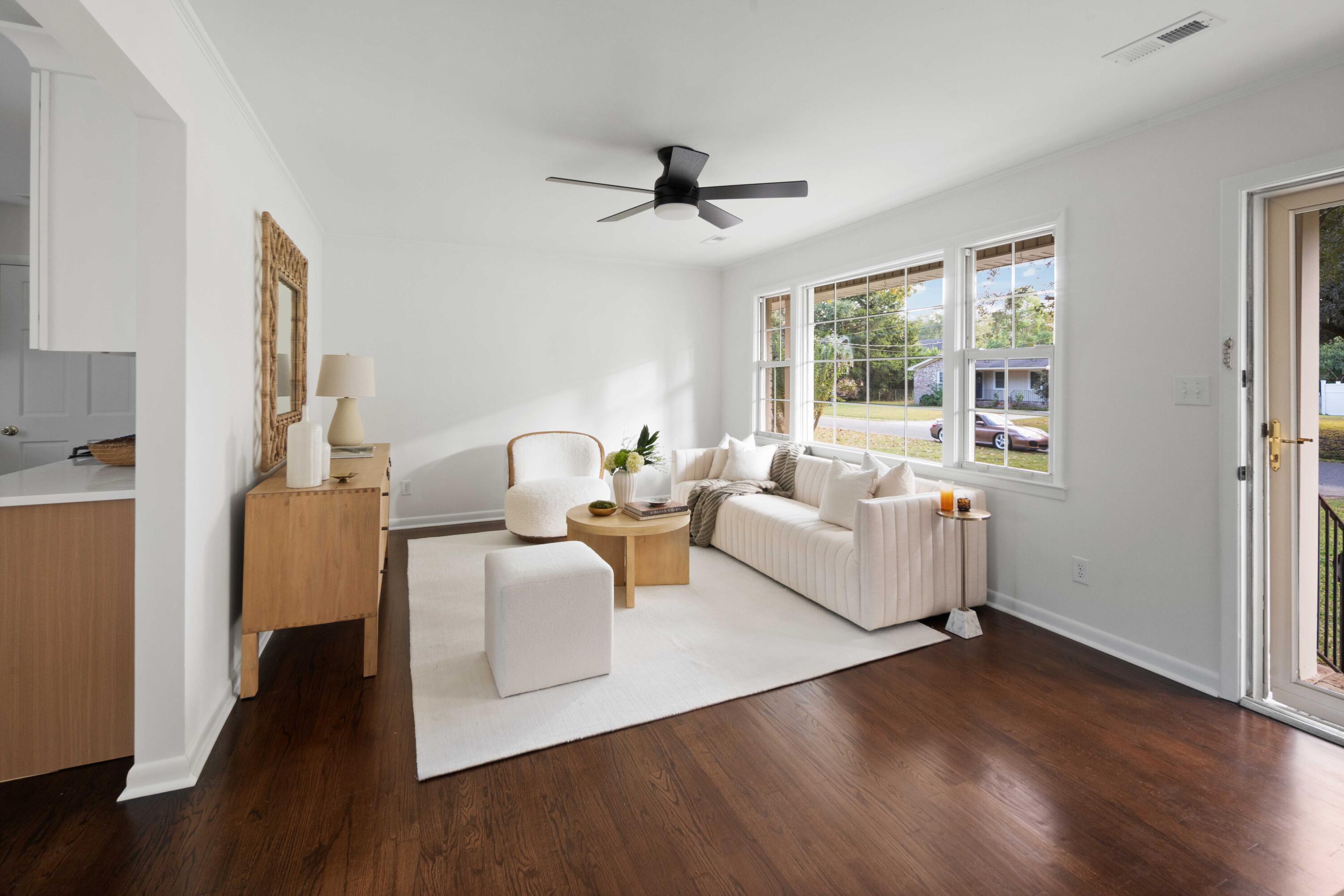 1322 Hampshire Road Charleston, SC 29412 - Photo 9 of 34 DSC00898