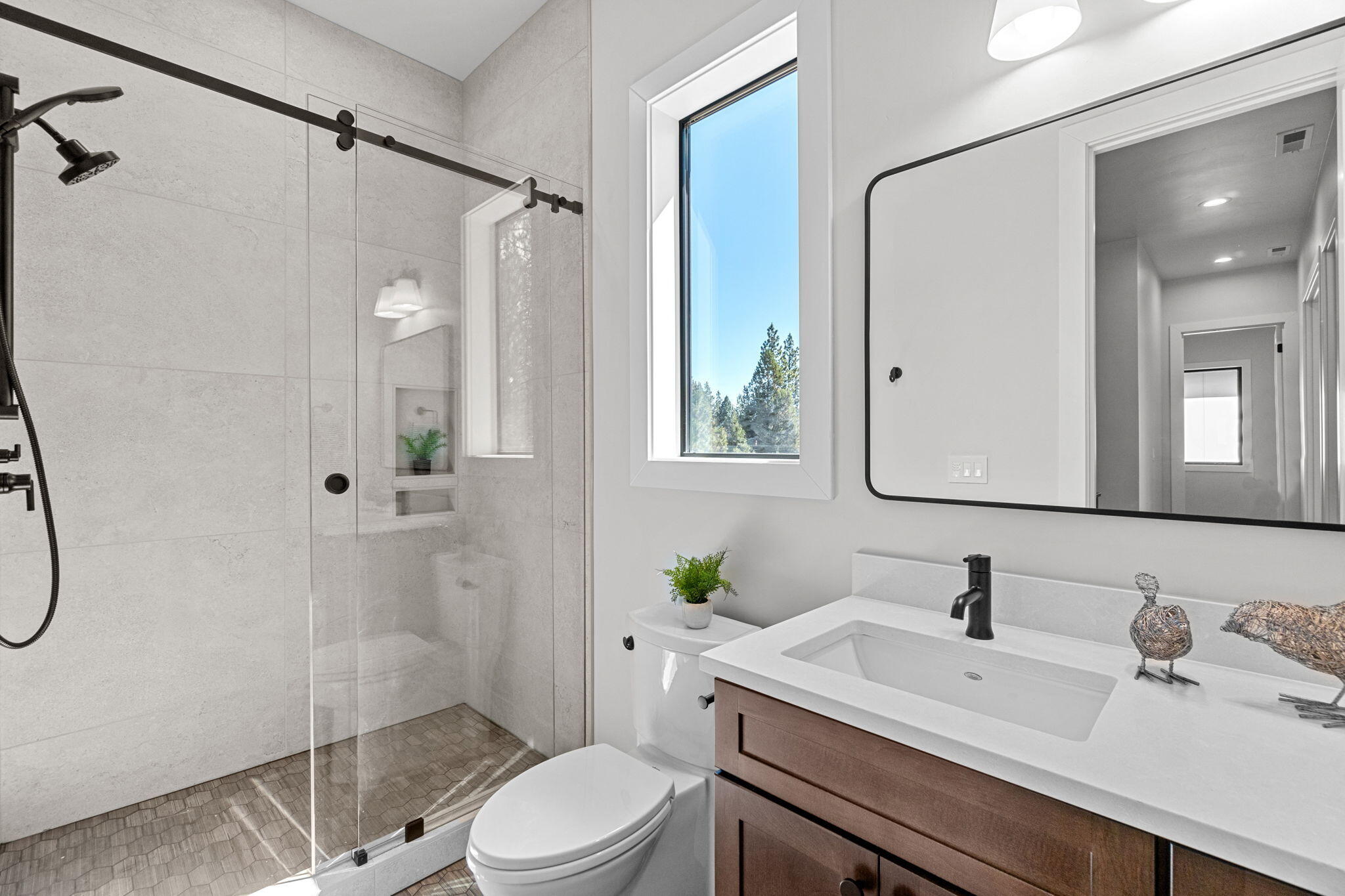 19728 Hollygrape Street, Unit LOT 2 Bend, OR 97702 - Photo 40 of 51 2nd level hall bath