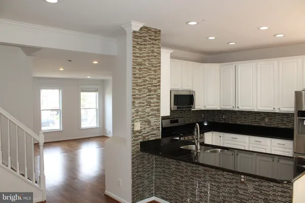 $4,000 | 2927 Mainstone Drive, Fairfax, VA 22031