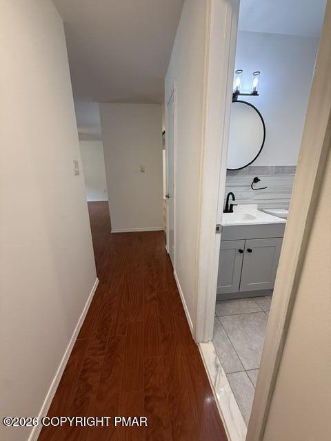 813 Trafalgar Road Tobyhanna, PA 18466 - Photo 11 of 23 Hallway