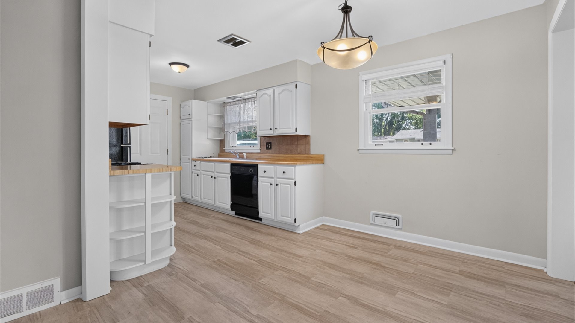 919 Vale Street Bloomington, IL 61701 - Photo 16 of 40
