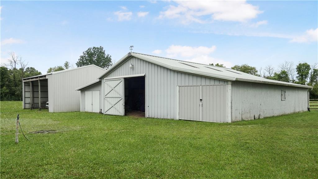 8318 Knapp Road Indianapolis, IN 46259 - Photo 3 of 48 Gallery Image 3