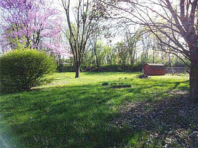 2226 Country Club Road Indianapolis, IN 46234 - Photo 4 of 16 Gallery Image 4