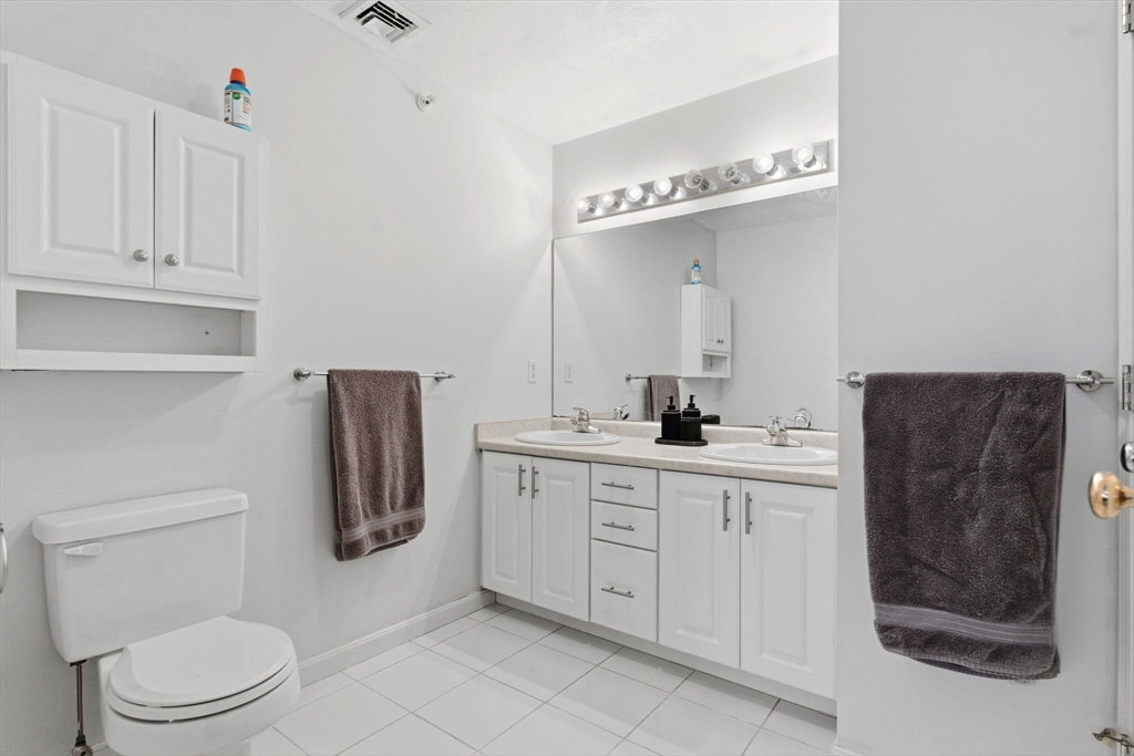 35 Collins Street, Unit 88 Danvers, MA 01923 - Photo 12 of 26