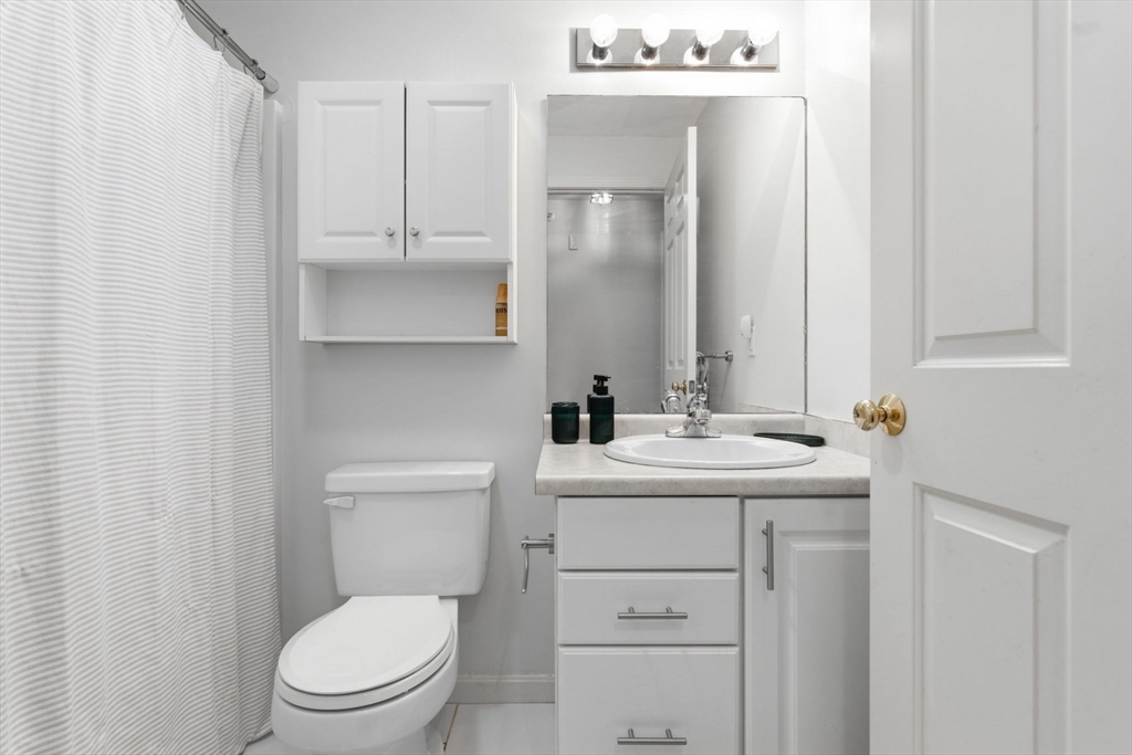 35 Collins Street, Unit 88 Danvers, MA 01923 - Photo 16 of 26