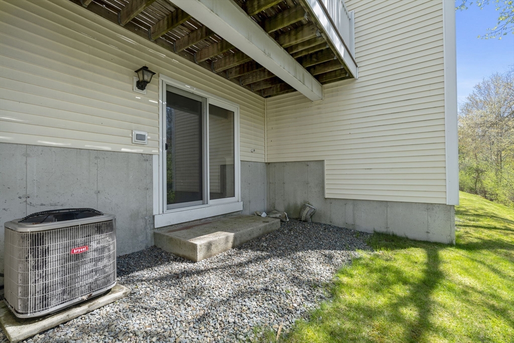 35 Collins Street, Unit 88 Danvers, MA 01923 - Photo 22 of 26