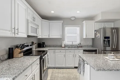 $640,000 | 35 Collins Street, Unit 88, Danvers, MA 01923