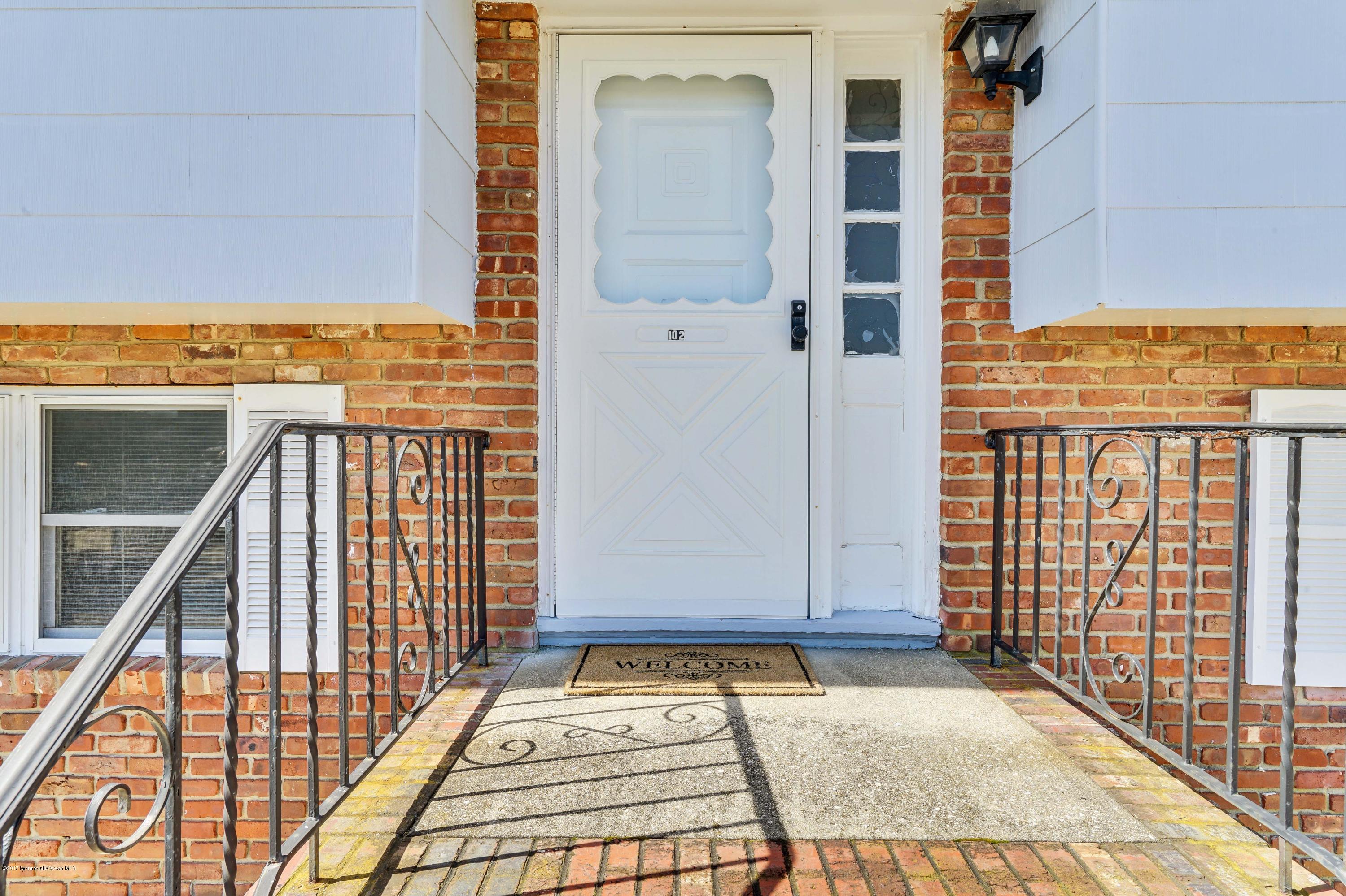 102 Cayuga Road Barnegat, NJ 08005 - Photo 8 of 40 5