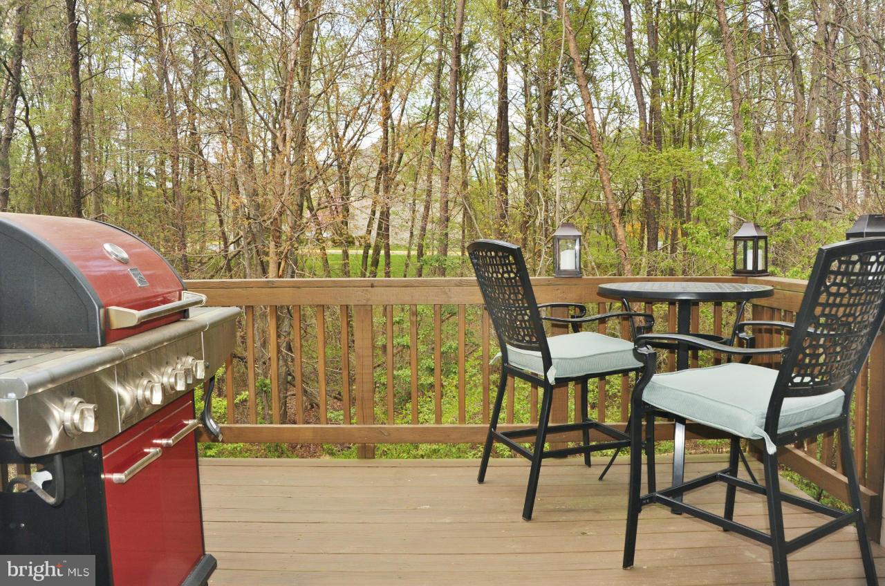 6339 Simmer Circle Springfield, VA 22150 - Photo 12 of 30 Deck