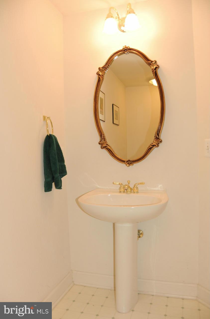 6339 Simmer Circle Springfield, VA 22150 - Photo 29 of 30 Lower Level Bath