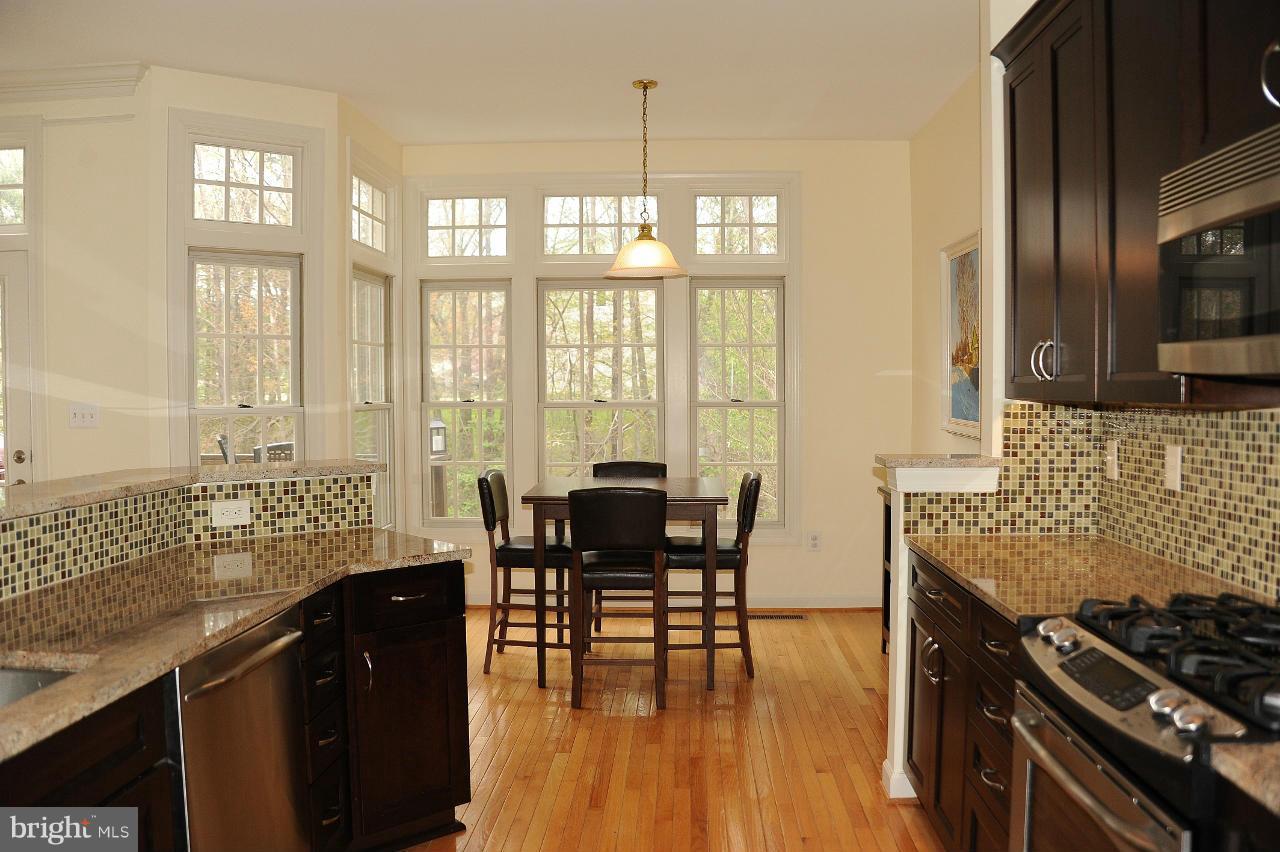 6339 Simmer Circle Springfield, VA 22150 - Photo 8 of 30 Kitchen