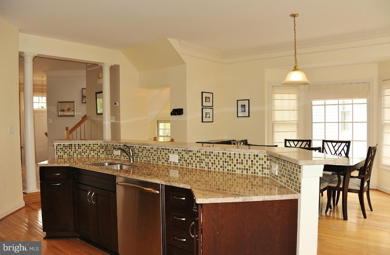 6339 Simmer Circle Springfield, VA 22150 - Photo 9 of 30 Kitchen