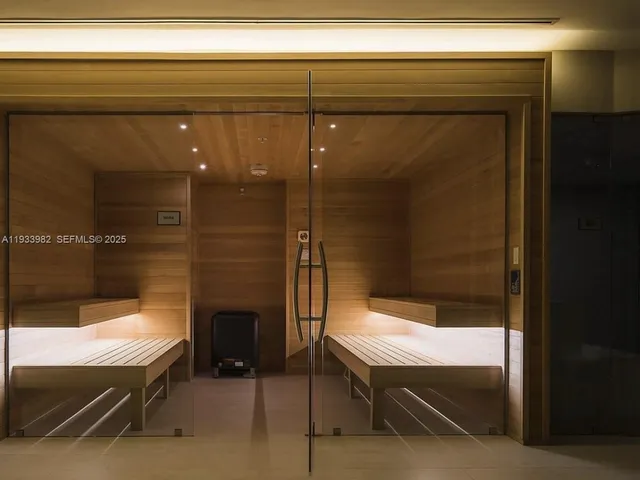 $5,750 | 488 Northeast 18th Street, Unit 2800, Miami, FL 33132