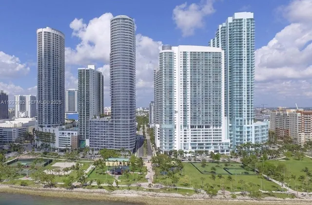 $5,750 | 488 Northeast 18th Street, Unit 2800, Miami, FL 33132