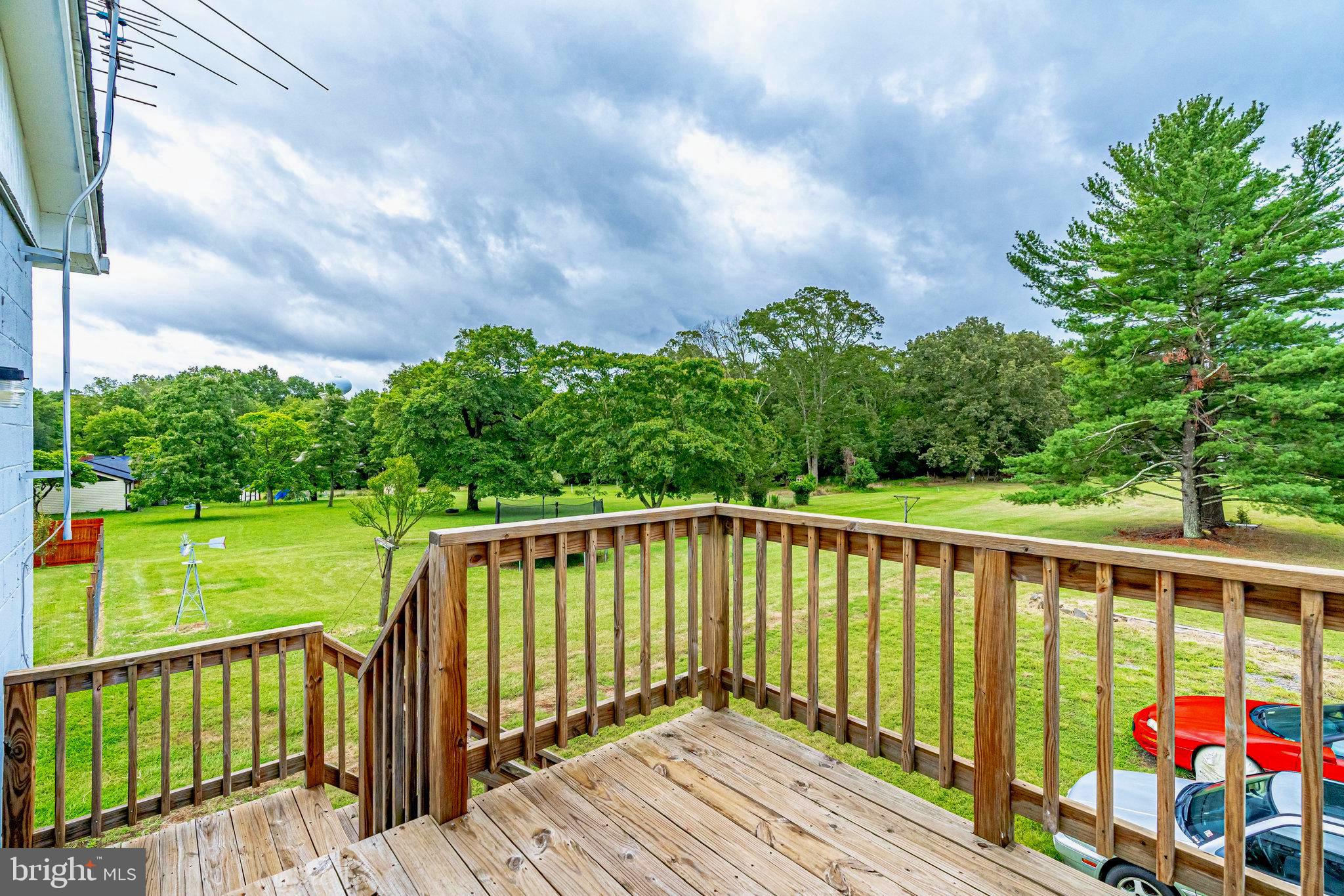 40991 Red Hill Road Leesburg, VA 20175 - Photo 22 of 41 2+ GARAGE WITH APARTMENT VEIW