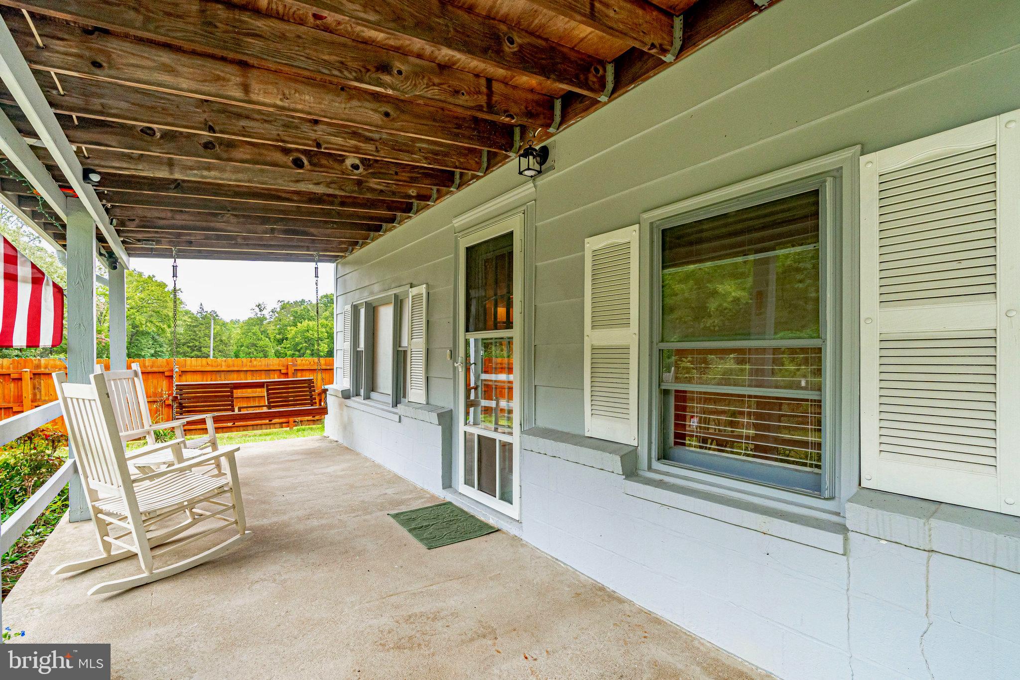 40991 Red Hill Road Leesburg, VA 20175 - Photo 4 of 41 FRONT PORCH OF THE MAIN HOUSE