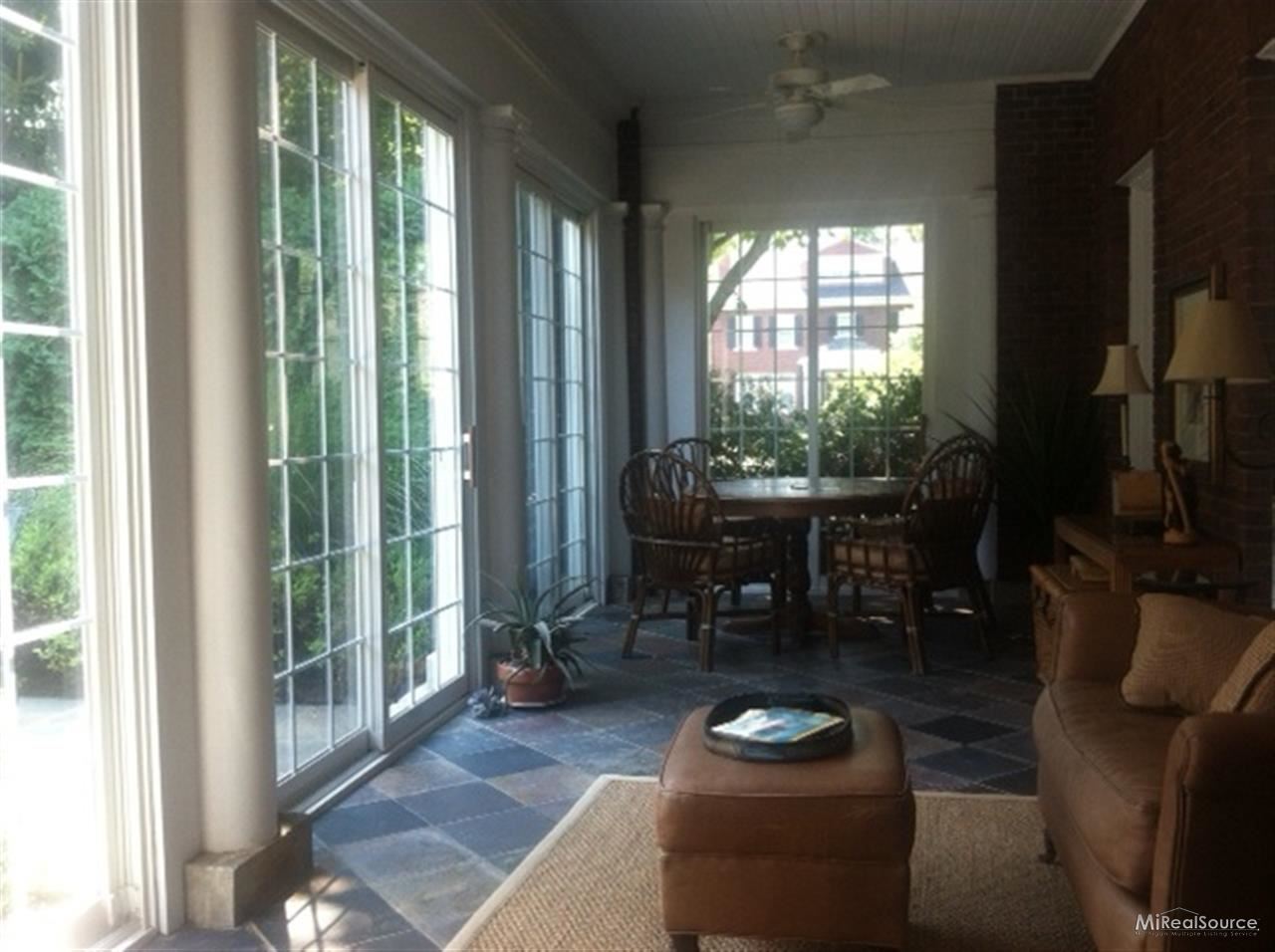 1008 Yorkshire Road Grosse Pointe, MI 48230 - Photo 14 of 30 31162644-13.JPG