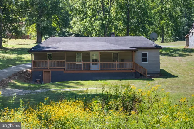 $110,000 | 12528 Seavolt Road, Hancock, MD 21750