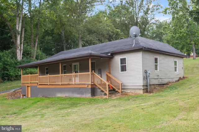 $110,000 | 12528 Seavolt Road, Hancock, MD 21750