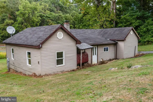 $110,000 | 12528 Seavolt Road, Hancock, MD 21750