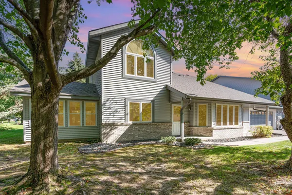 $309,900 | 2523 Sumac Ridge, White Bear Lake, MN 55110