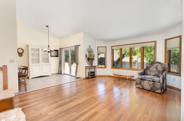 $295,000 | 2523 Sumac Ridge, White Bear Lake, MN 55110