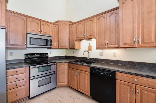 $319,900 | 2523 Sumac Ridge, White Bear Lake, MN 55110