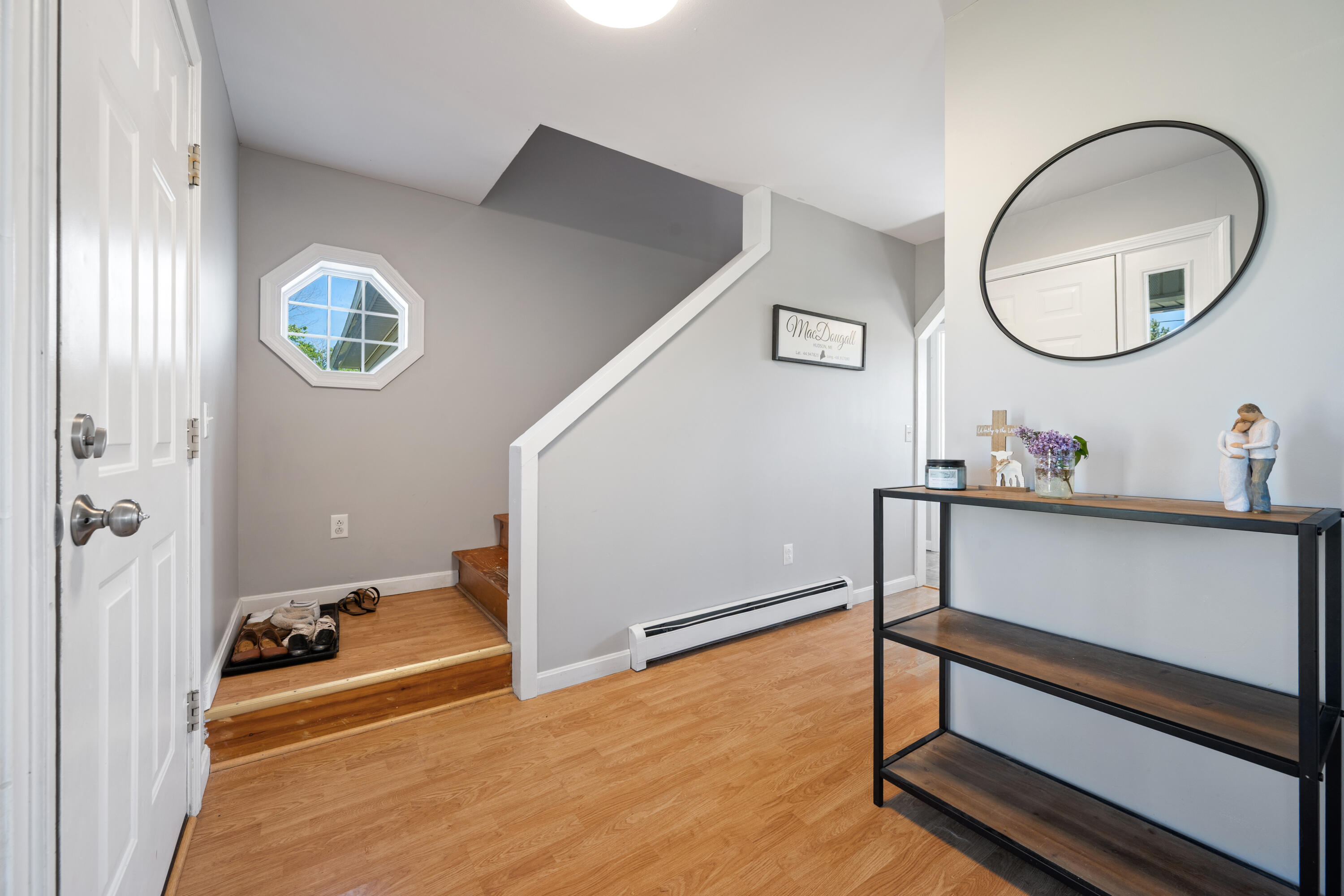 4 Maefield Lane Hudson, ME 04449 - Photo 4 of 42 05-Entry